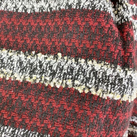 BCBGeneration Red/White/Black Stripe Boucle Shorts‎ - Picture 4 of 10